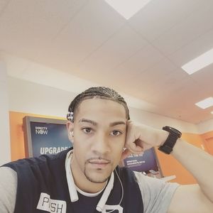 Meet your Posher, Aaron